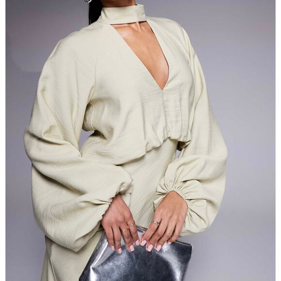 NWOT Asos Designs Size 12 High Neck Plunge Maxi Dress Blouson Sleeves Soft Green - Picture 3 of 13